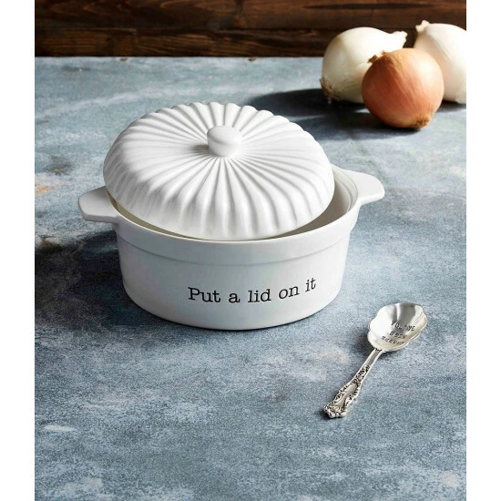 Brand new β Mud Pie Festive Fall Collection Circa Lidded Baking Dish Set π€© 5 Brand new β Mud Pie Festive Fall Collection Circa Lidded Baking Dish Set π€© - Image 3